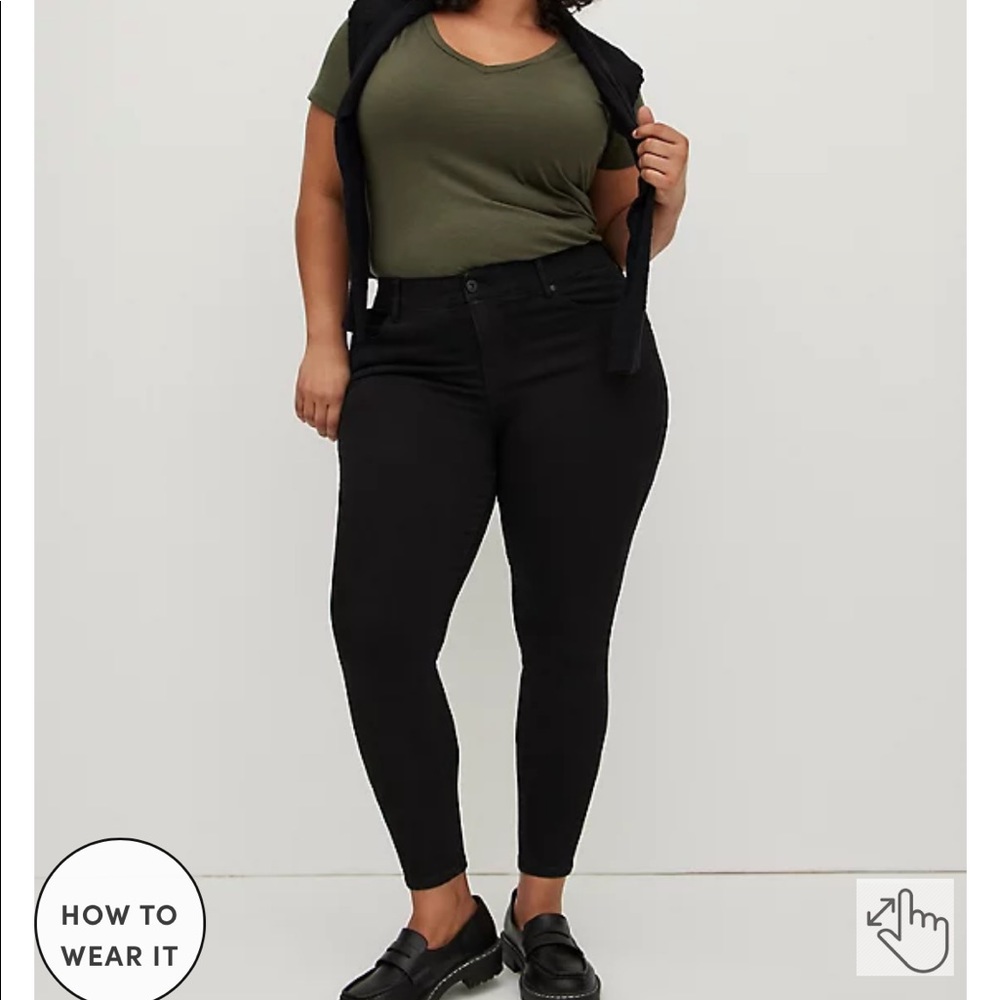 Torrid BOMBSHELL SKINNY JEAN - PREMIUM STRETCH BLACK size 20